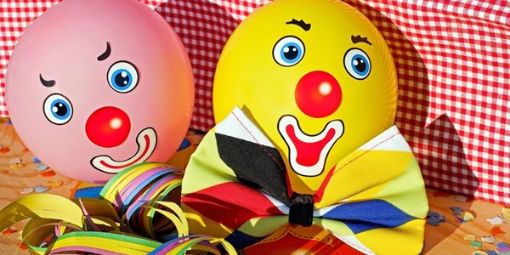 Weiberfastnachtskaffeeklatsch